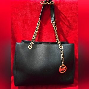 Michael Kors Black Leather Savannah Shoulder Bag